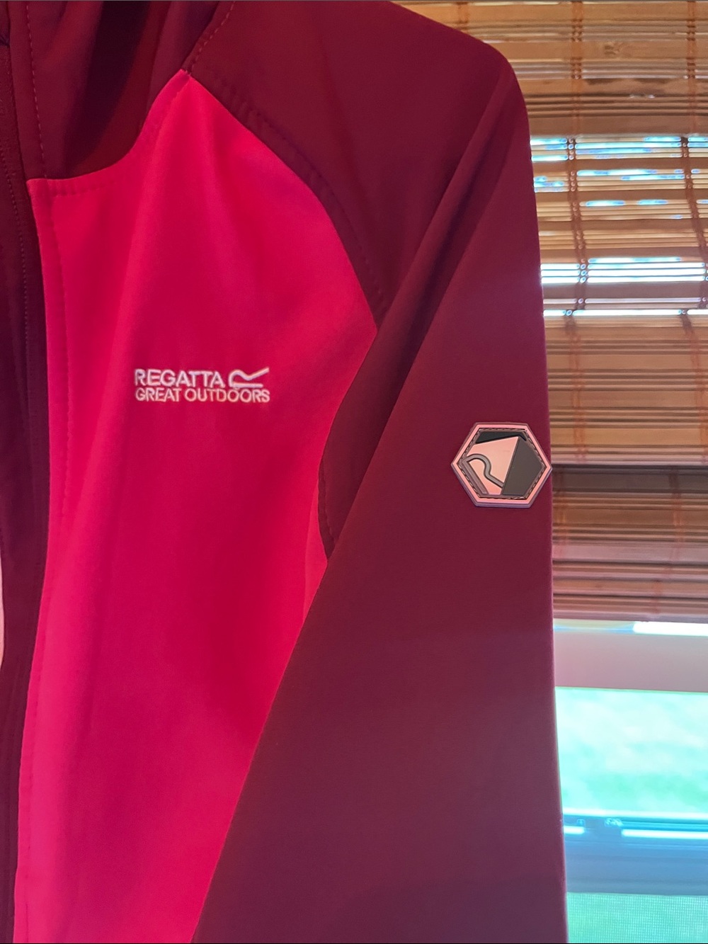 Regatta Two-Tone Raspberry Pink Softshell Utility Jacket with Hood - Picture 5 of 10